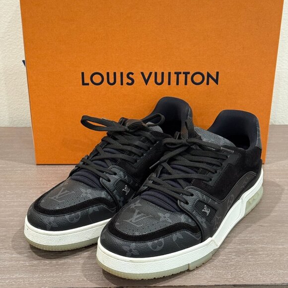 LOUIS VUITTON LEATHER TRAINER SNEAKERS - Picture 6 of 9